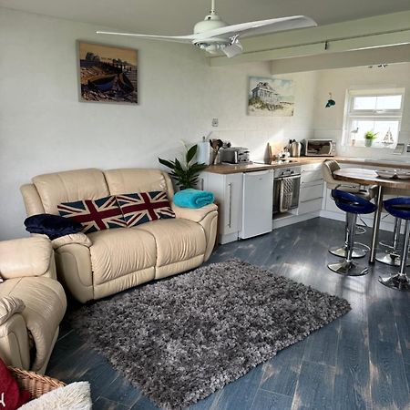 Cosy Beach Chalet Scratby Esterno foto